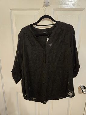 torrid Black Floral Jacquard Sheer Harper Blouse